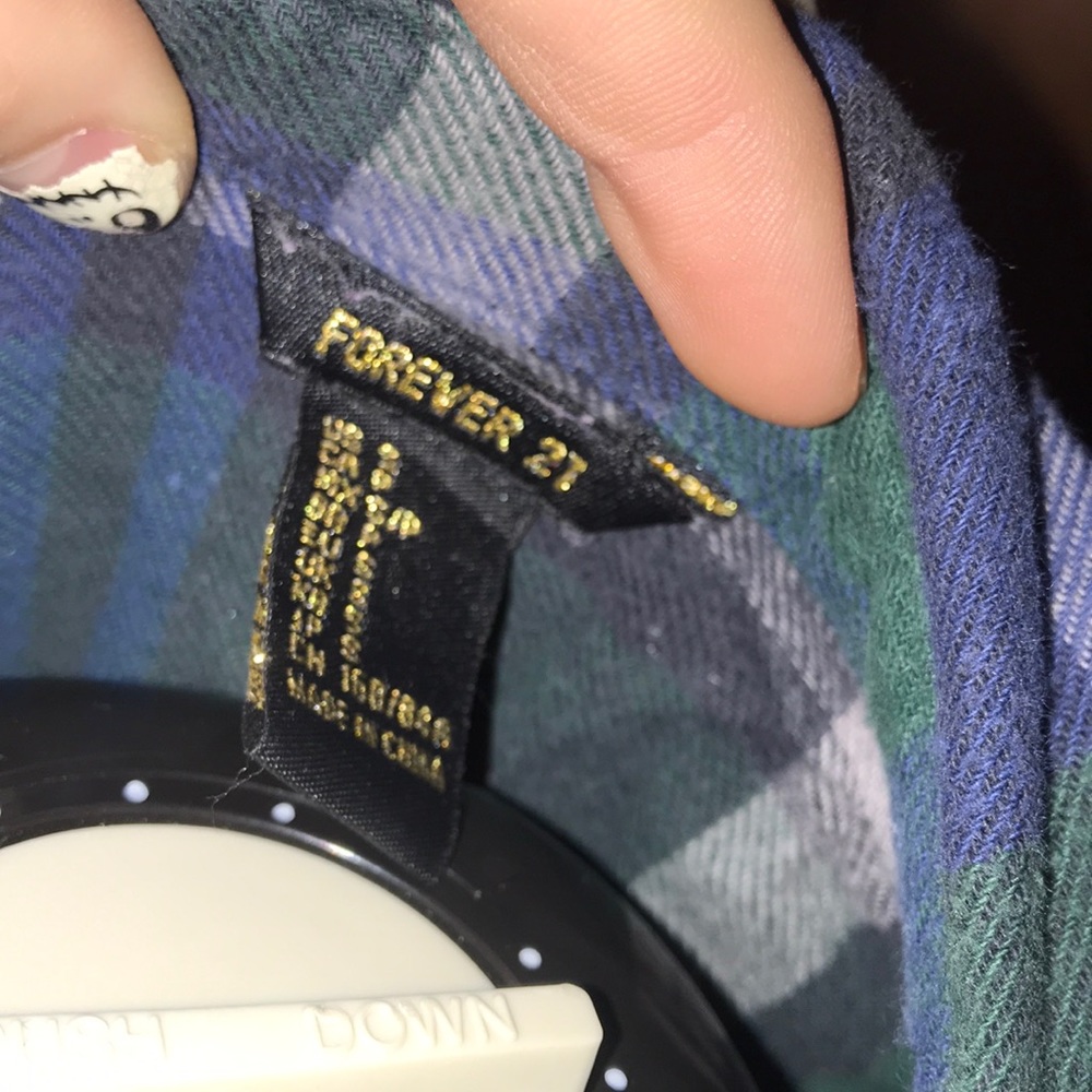 Flannel - Picture 4 of 4